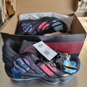 Adidas Size 7 womans sugar skull shoes